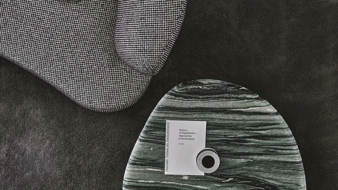 Tavolino in marmo Callisto di Porada