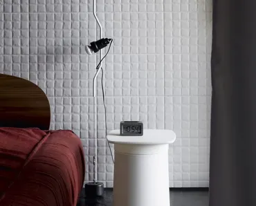 Tavolino contenitore Degree in polipropilene bianco di Kristalia