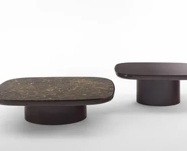 Tavolini Enook Brillo in marmo o in laccato di Porada