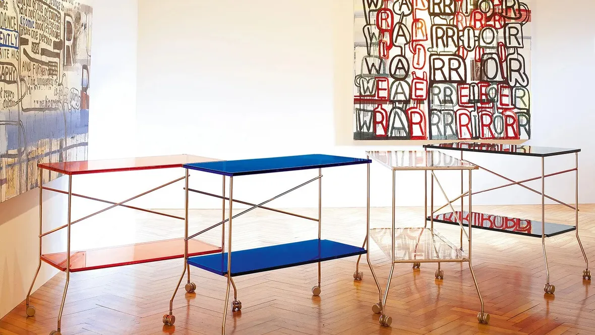 Tavolino Flip con piani in plexiglas e struttura in acciaio di Kartell