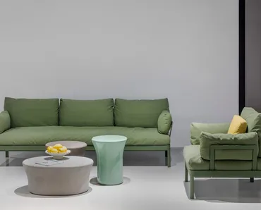 Tavolino Fun-Go in argilla o smaltato di Kristalia