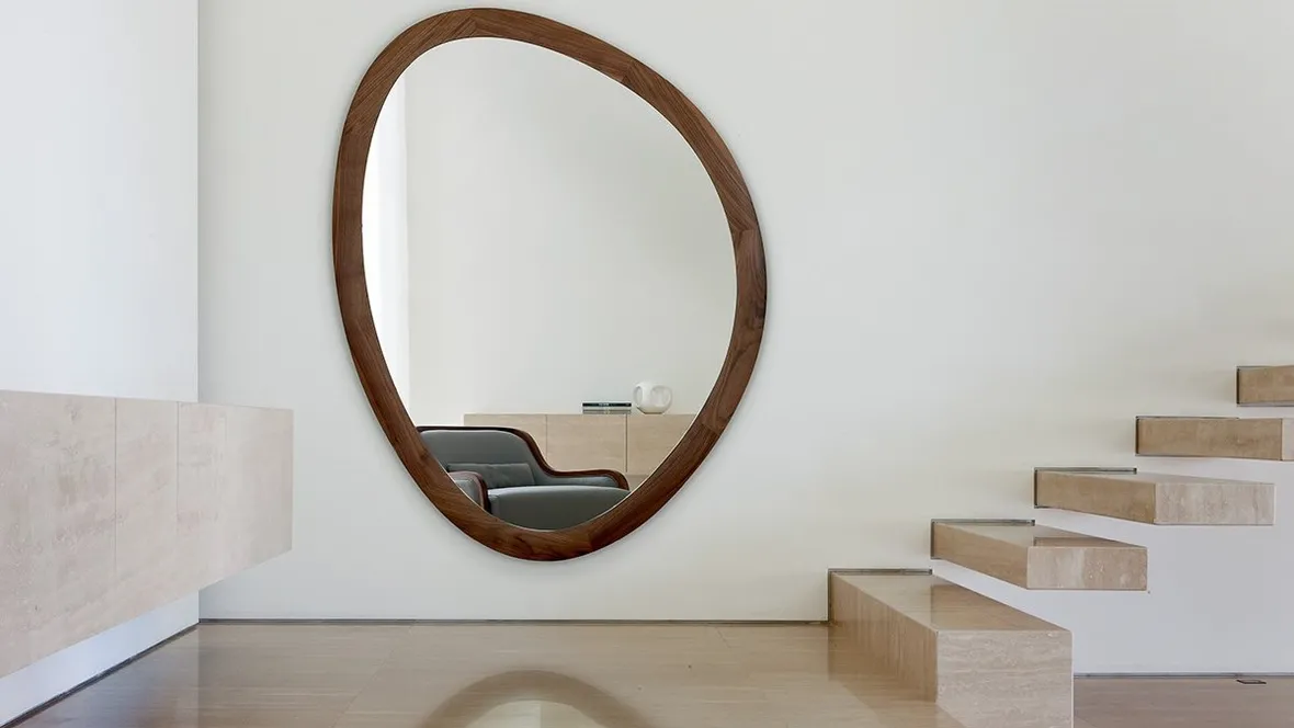 Specchio con cornice in noce massello Giolo di Porada