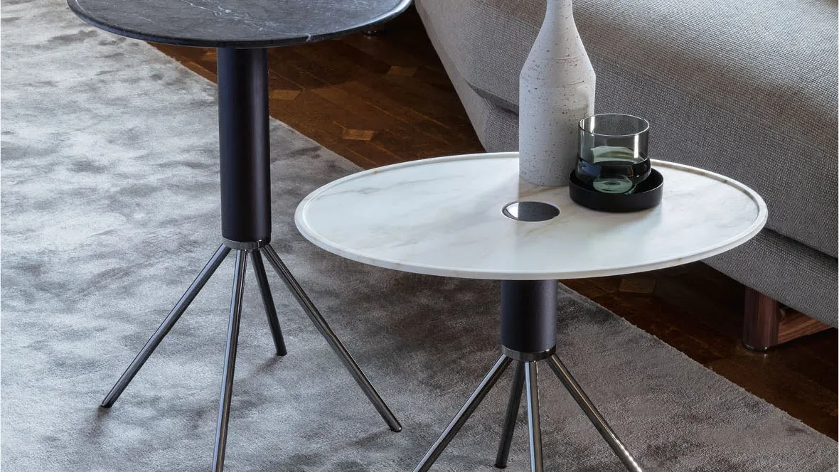 Tavolino Jelly con top in marmo di Porada