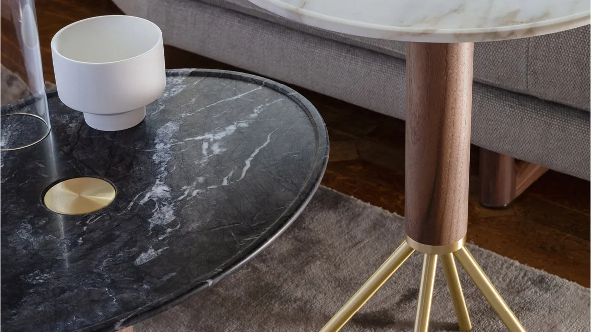 Tavolino Jelly con top in marmo di Porada