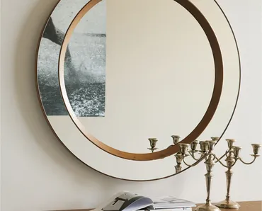 Specchio Miss Tondo con cornice in legno di Porada