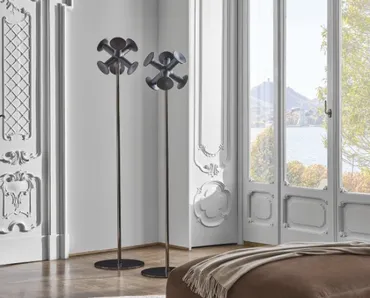 Appendiabiti Nodo in legno e metallo di Porada