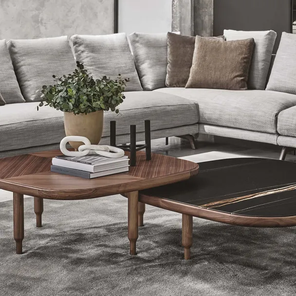 Tavolino Eckig con top in marmo o legno di Porada