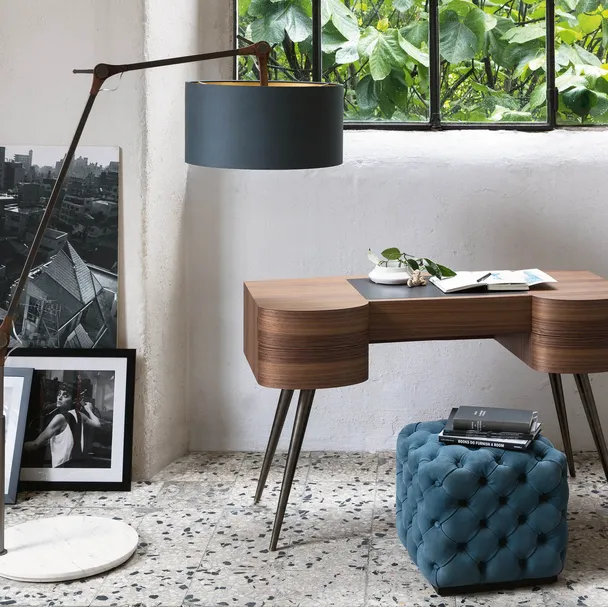 Scrittoio in noce Micol di Porada