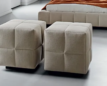Pouf Squaring in tessuto trapuntato di Bonaldo