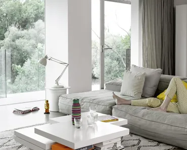 Tavolino in laccato bianco Rotor di Kristalia