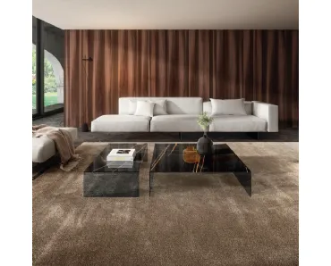 Tavolino Upglass dal design essenziale totalmente in vetro di Lago