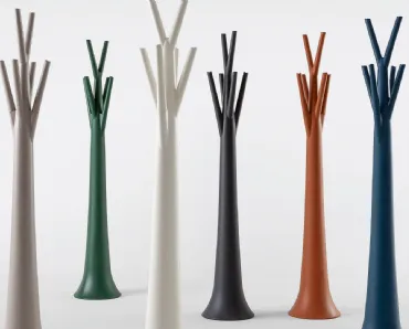 Appendiabiti di design Tree realizzati in polietilene di Bonaldo