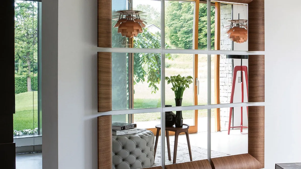 Specchio modulare Triple con cornice in legno di Porada