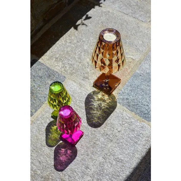 Lampada ricaricabile Big Battery Outdoor in plexiglas di Kartell