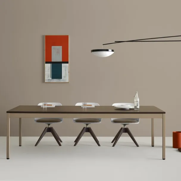 Lampada da terra in alluminio Effimera di Prandina