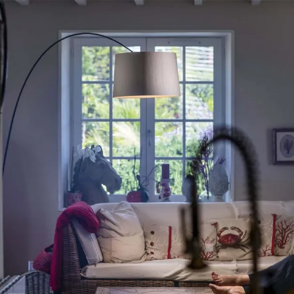 Lampada da terra Twiggy Wood di Foscarini