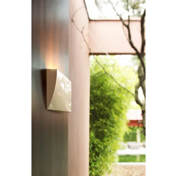 Lampada da parete in materiale termoplastico verniciato Lembo di Prandina