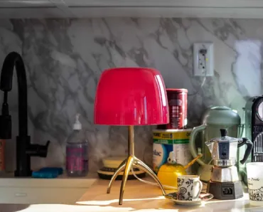 Lampada da tavolo Lumiere di Foscarini