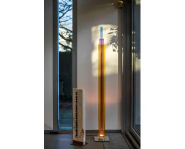 Lampada da terra Uptown di Foscarini