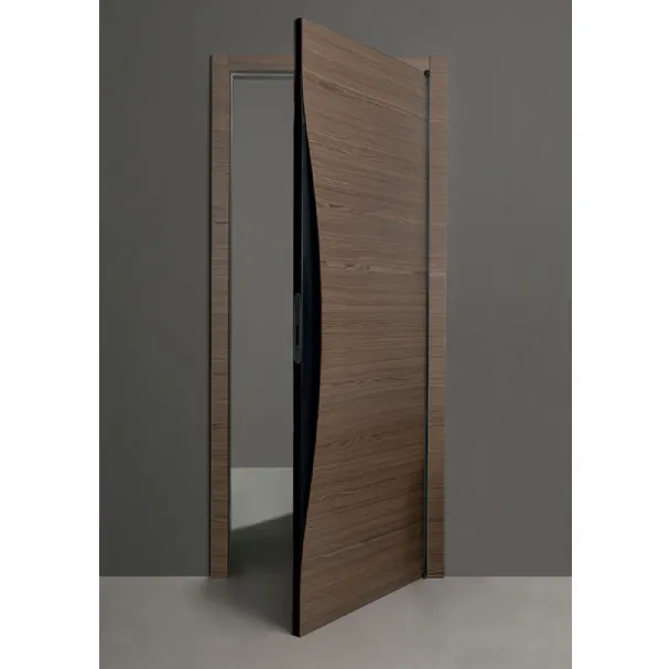 Porta per interni di design in legno noce canaletto con serratura magnetica Blow di Albed