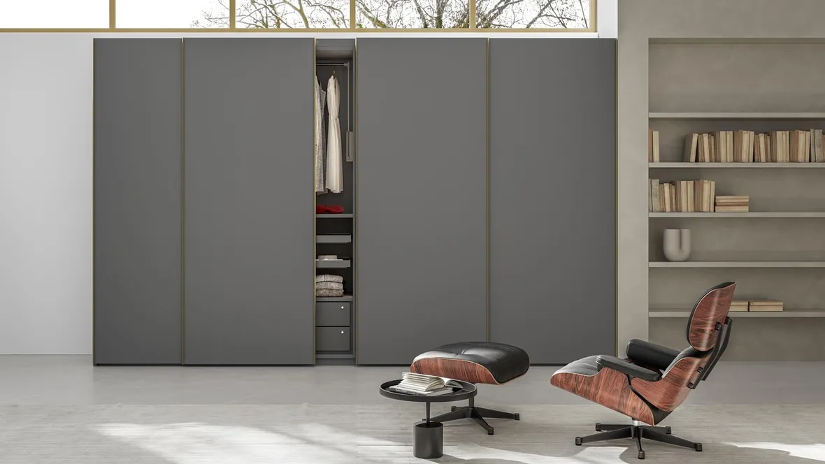 Armadio con ante scorrevoli Dr-Flow di De Rosso