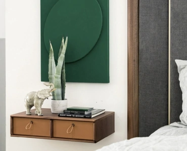 Comodino sospeso Bayus in legno con cassetti in cuoio di Porada