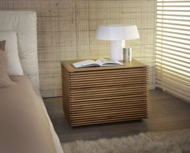 Comodino Riga di Porada