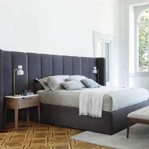 Letto con testiera Aida di Porada