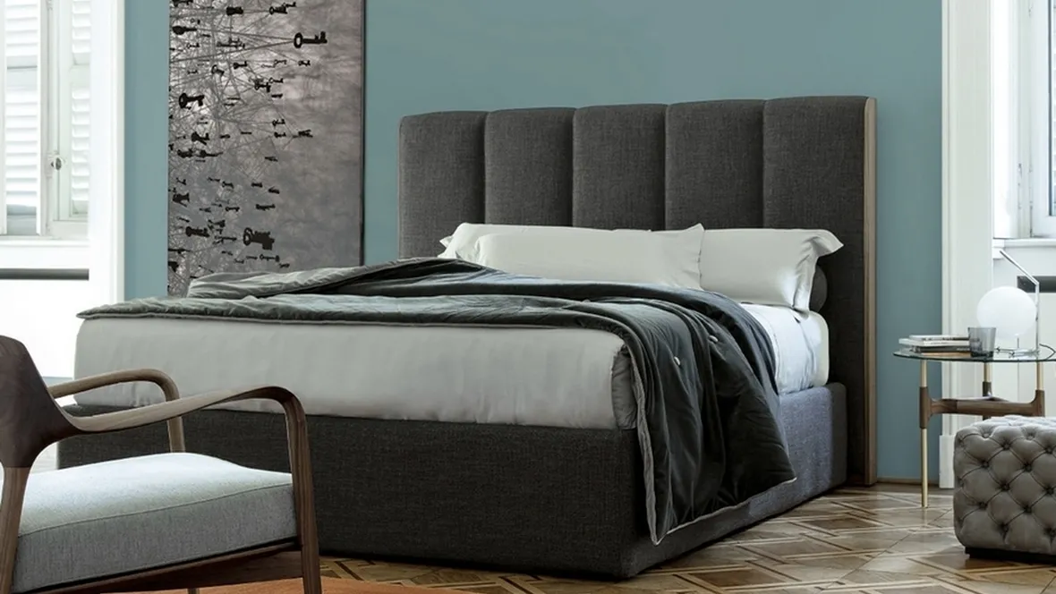 Letto con testiera Aida di Porada