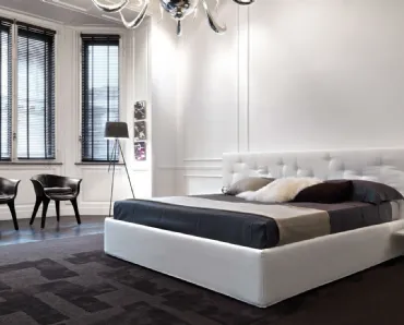 Letto in tessuto con ampia testiera Chance di Desirèe