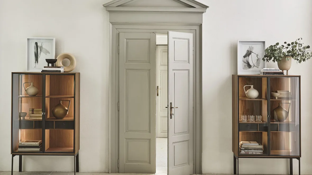 Madia Alta in legno e vetro Matics 2 di Porada