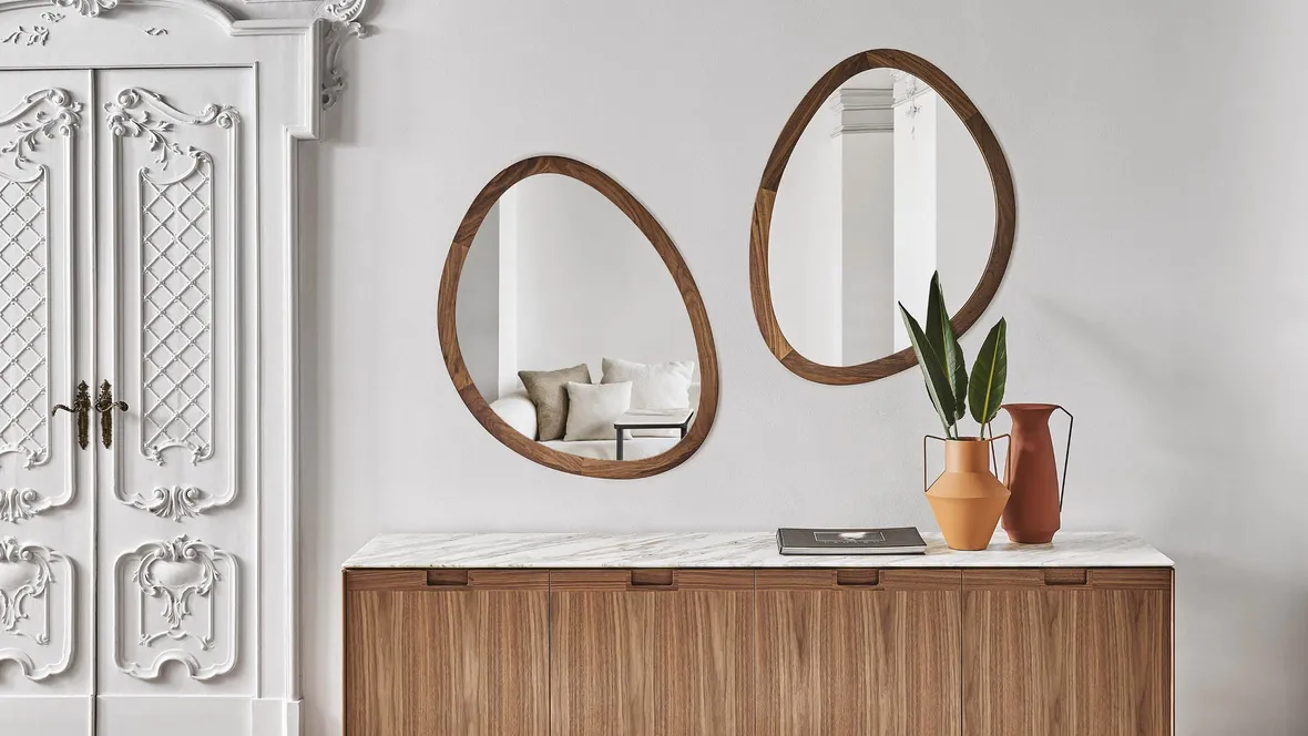 Madia con quattro ante battenti in legno con intarsio Matics 4 di Porada