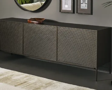 Madia Ruler in legno laccato Piombo opaco con base in metallo di Bonaldo