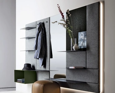 Mobile ingresso Avenue Boiserie in tessuto con mensole in metallo di Kristalia