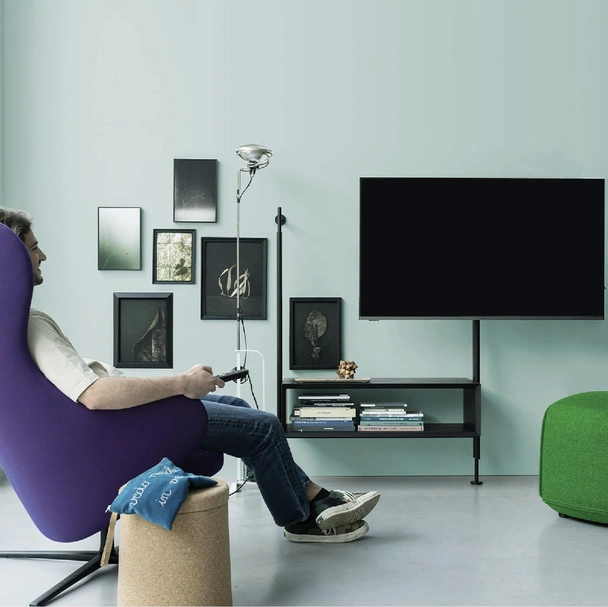 Mobile Porta Tv Avenue Up in legno e metallo di Kristalia