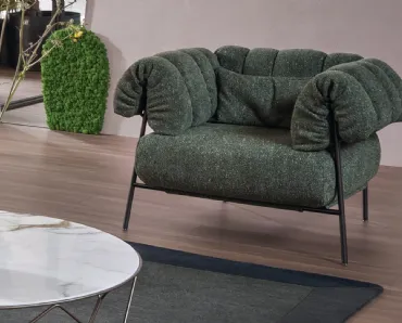 Poltroncina di design in tessuto imbottito Tirella di Bonaldo