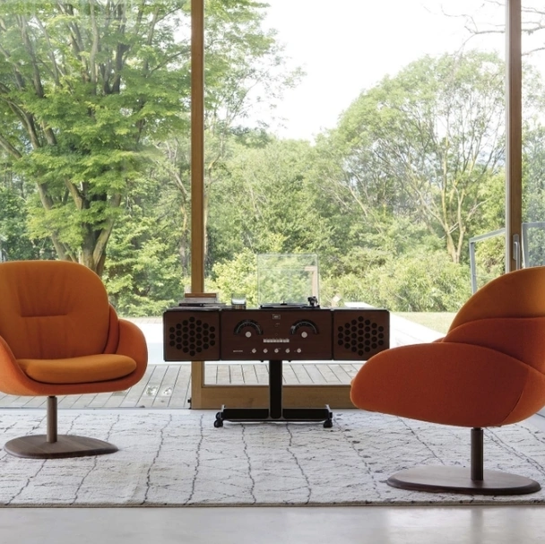 Poltrona in tessuto imbottito Opium di Porada