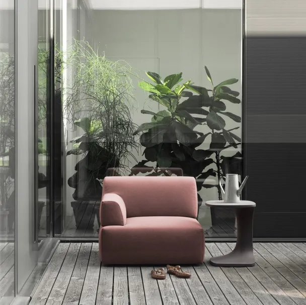 Poltrona imbottita in tessuto Palchetto di Kristalia