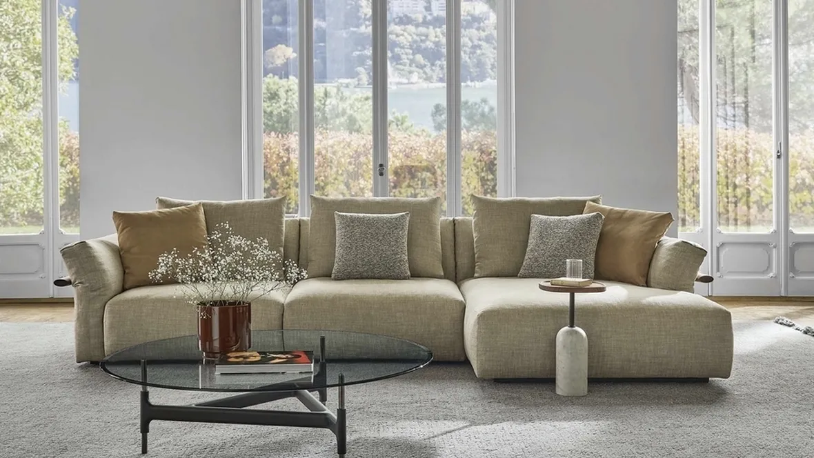 Divano con penisola Ronny di Porada