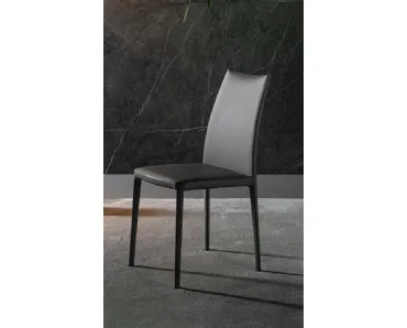 Sedia rivestita in pelle Kayla di Bonaldo