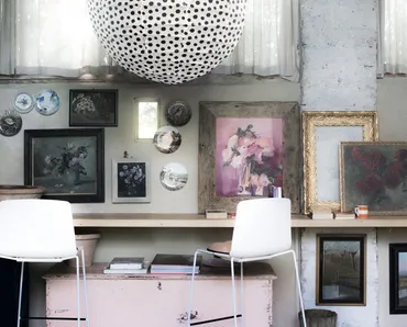 Sgabello impilabile in polipropilene e metallo Rama di Kristalia