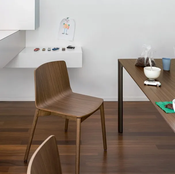 Sedia in legno Rama Wood di Kristalia