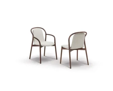 Sedia Petra in tessuto e legno di Porada