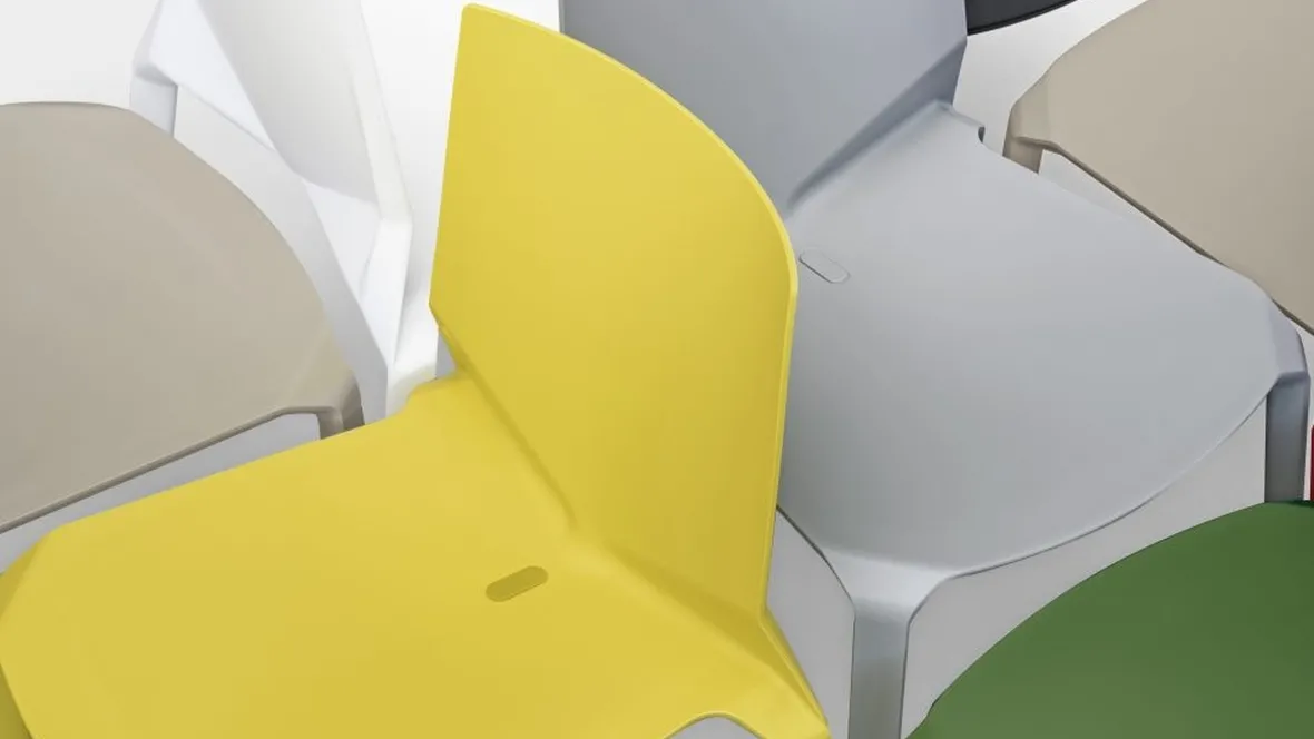 Sedia impilabile in polipropilene disponibile in vari colori Plana di Kristalia