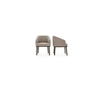 Sedia St Tropez in tessuto con gambe in legno massello di Ditre Italia