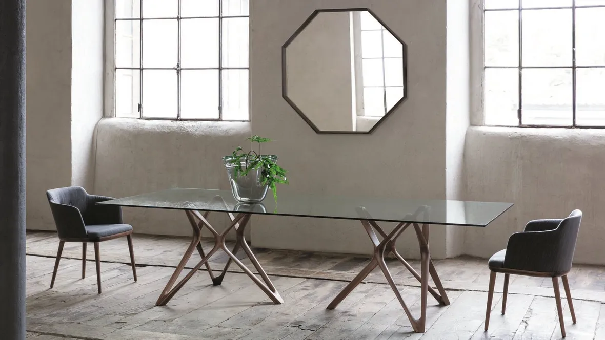 Tavolo rettangolare in cristallo con base in legno massello Circe di Porada