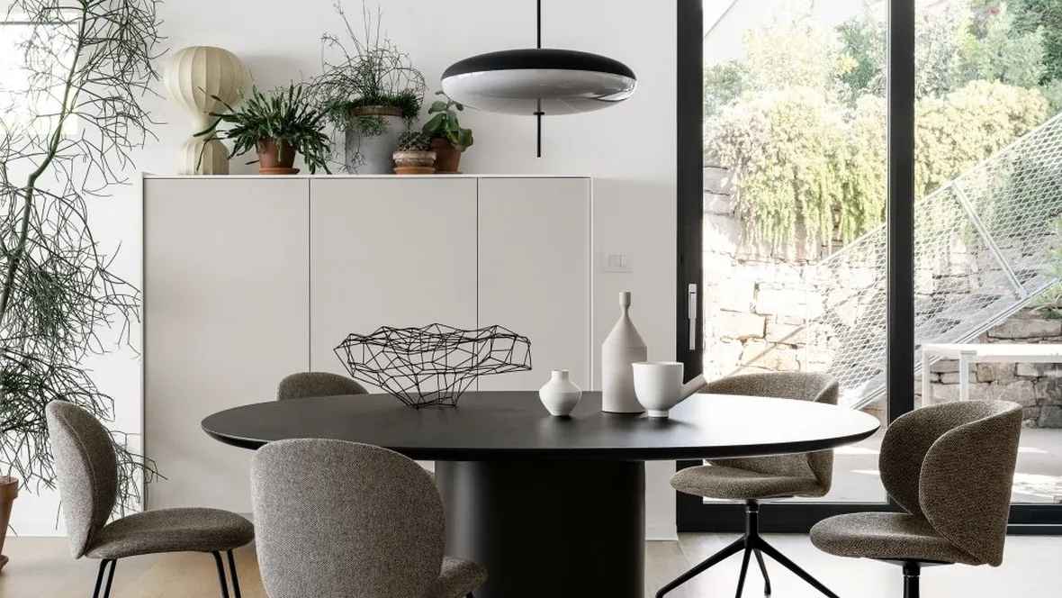 Tavolo rotondo Holo Pillar di Kristalia