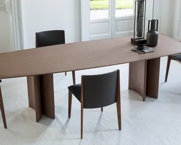 Tavolo in noce Alan di Porada