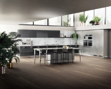 Cucina Classica Exclusiva in laccato lucido Grigio Ferro di Scavolini