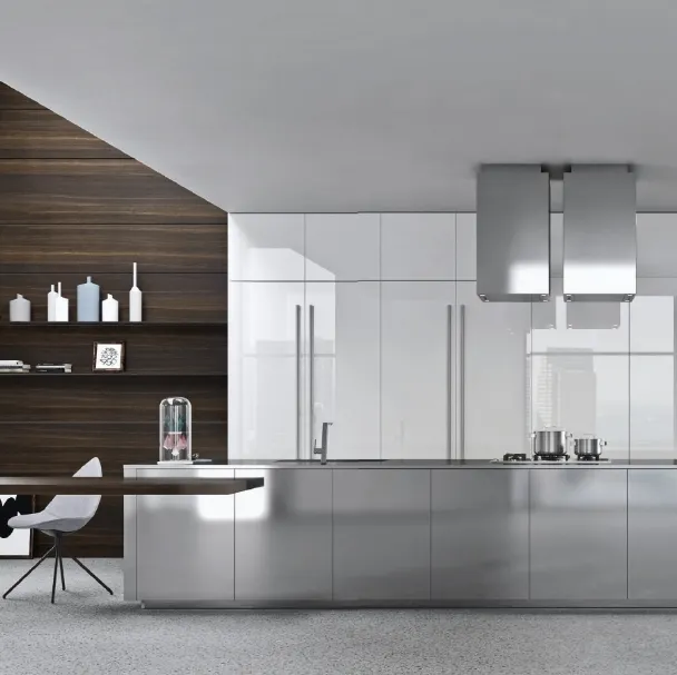 Cucina Design con isola Opera Acciaio e Bianco Artico di Snaidero